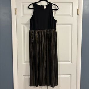 Gap Black and Gold Metallic Maxi Dress